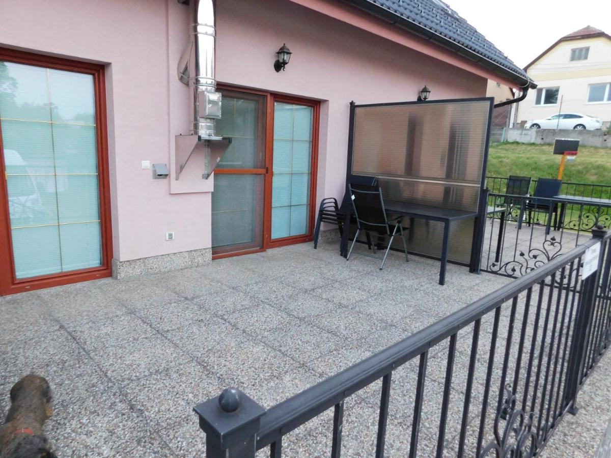 Apartmanovy Penzion Бойнице Экстерьер фото