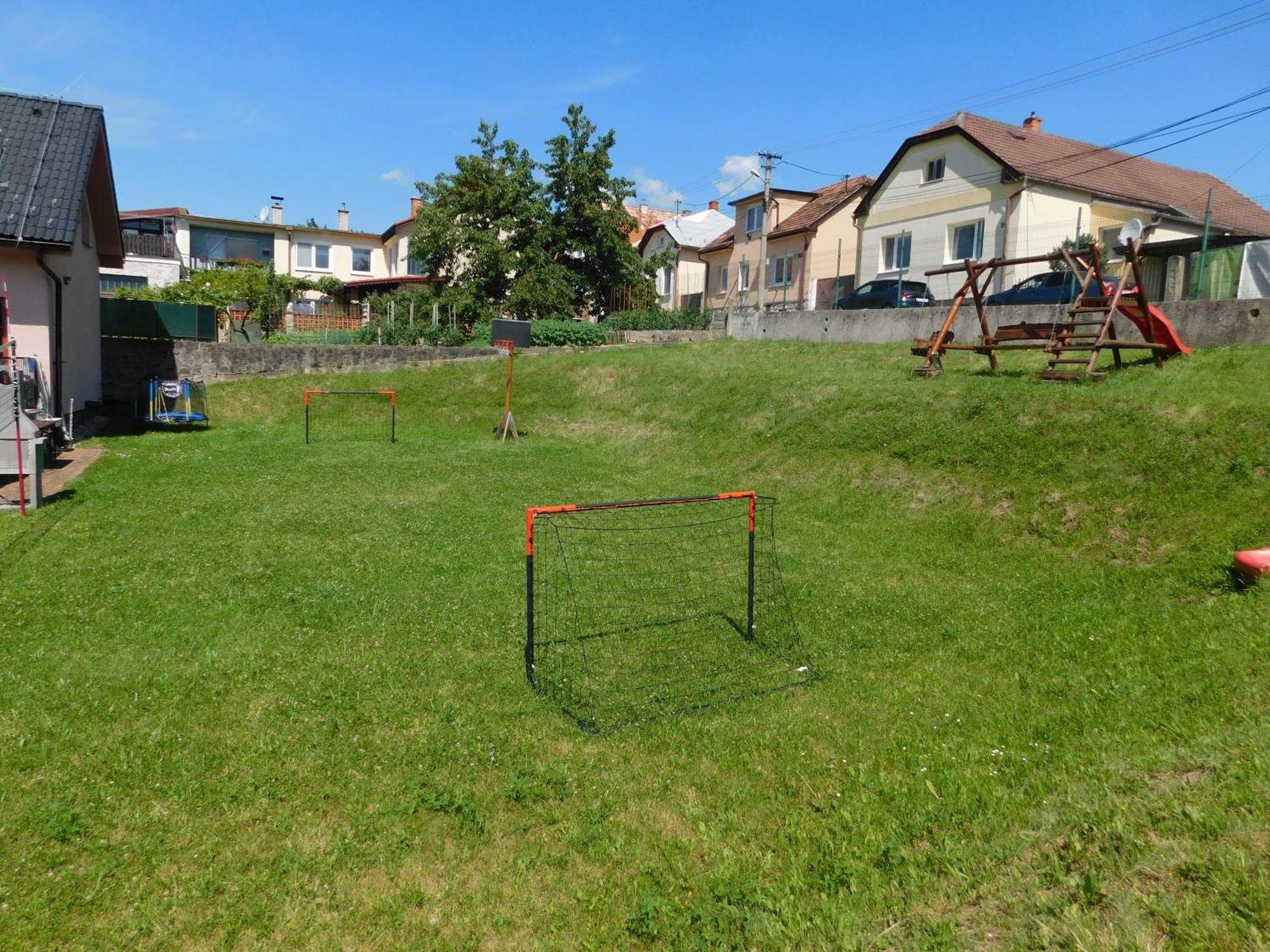 Apartmanovy Penzion Бойнице Экстерьер фото